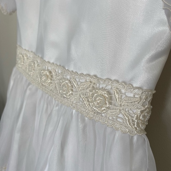 Girl Flower / Communion Floral Dress - Picture 9 of 15